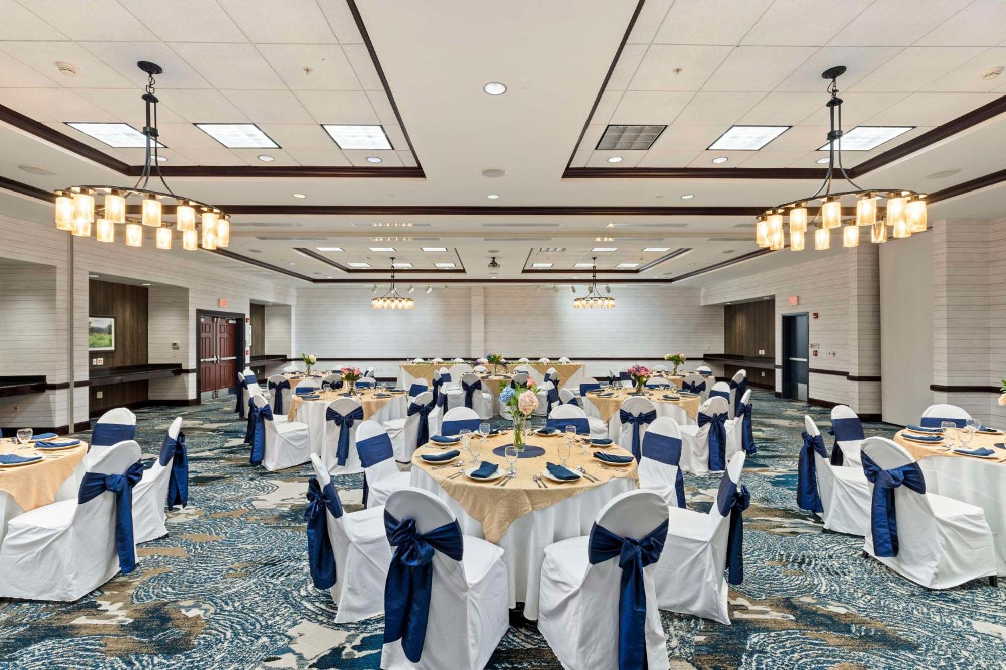 Doubletree By Hilton Front Royal Blue Ridge Shadows Hotel Luaran gambar